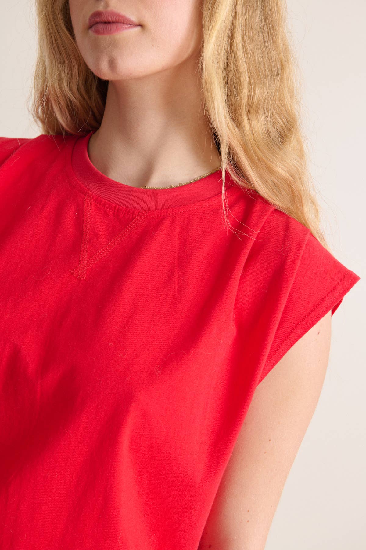 Sleeveless T-shirt - VIVI