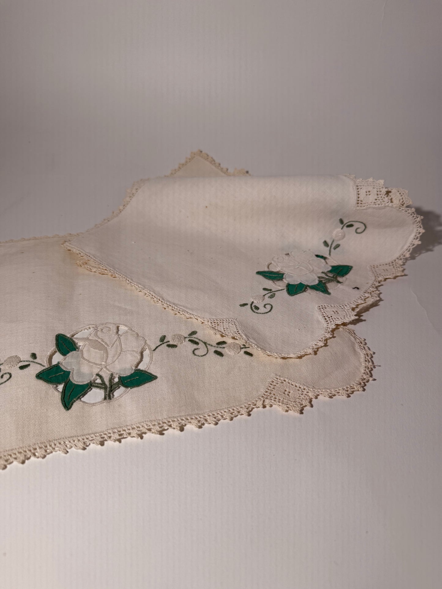 White Rose Embroidered Dining Set