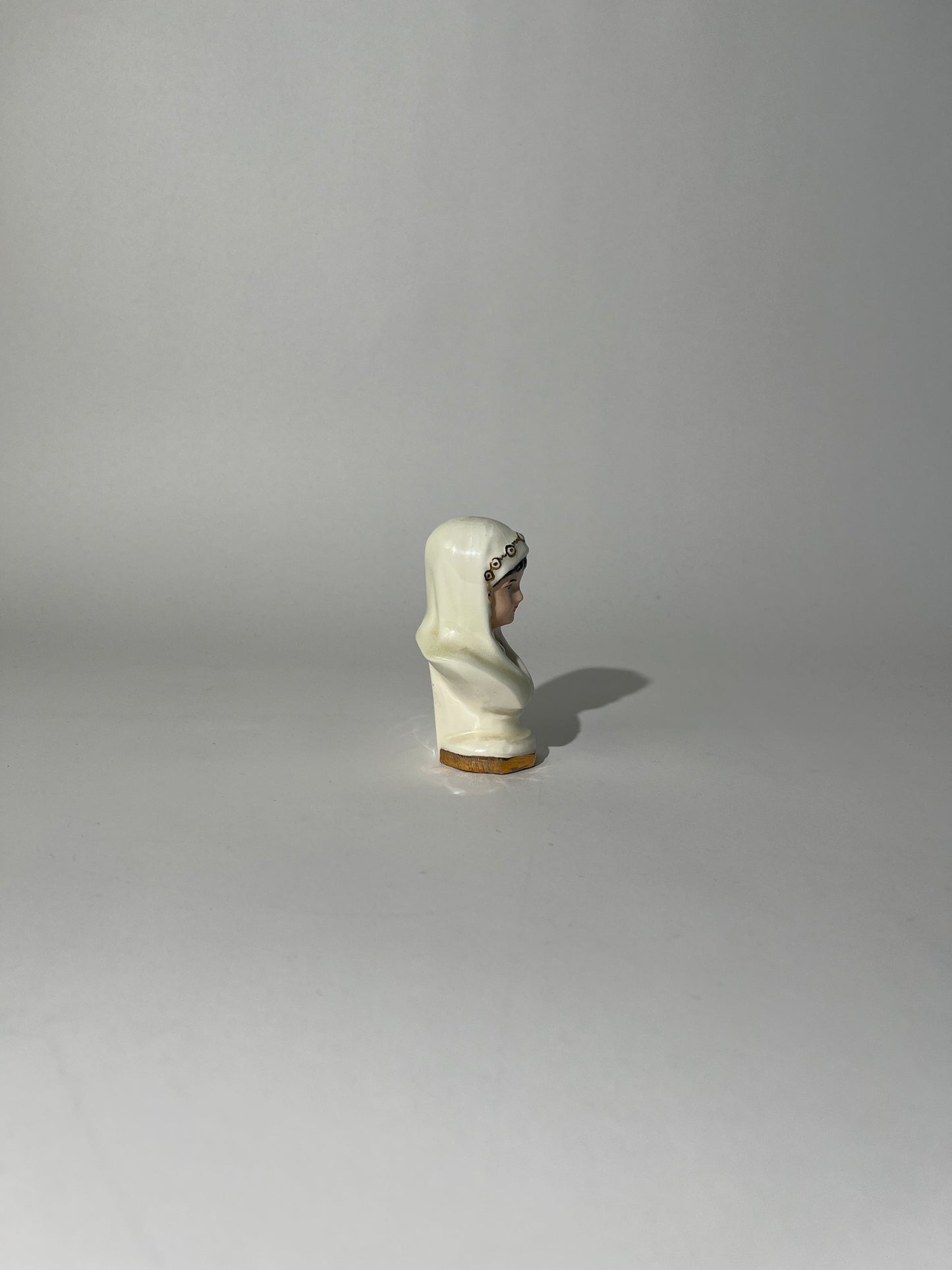 Gold Trim Lady Bust