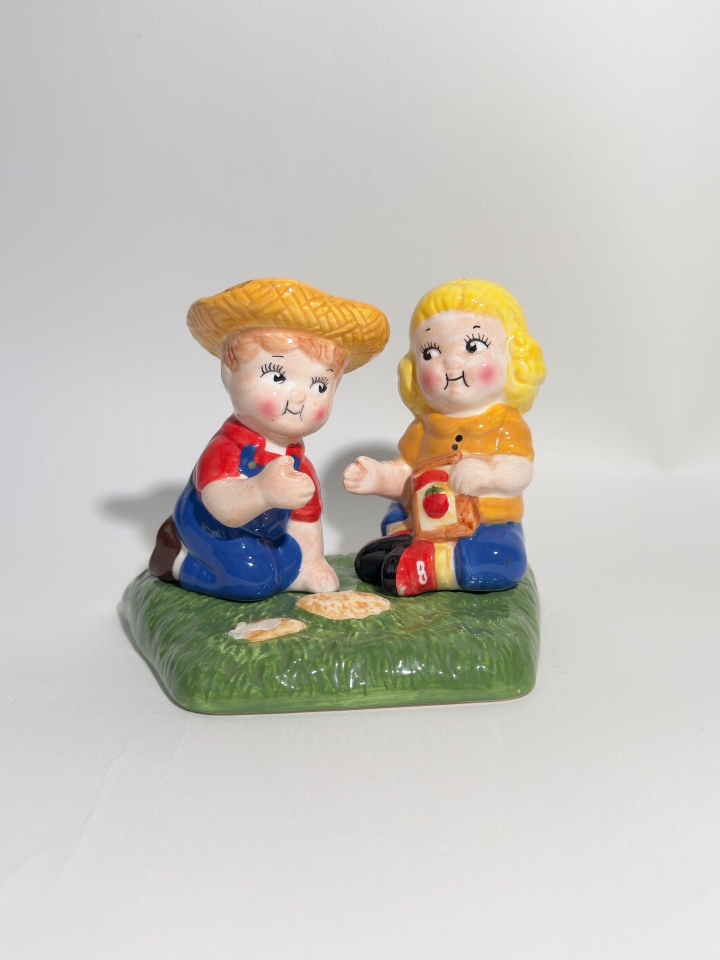 Children Salt + Pepper Shaker Set