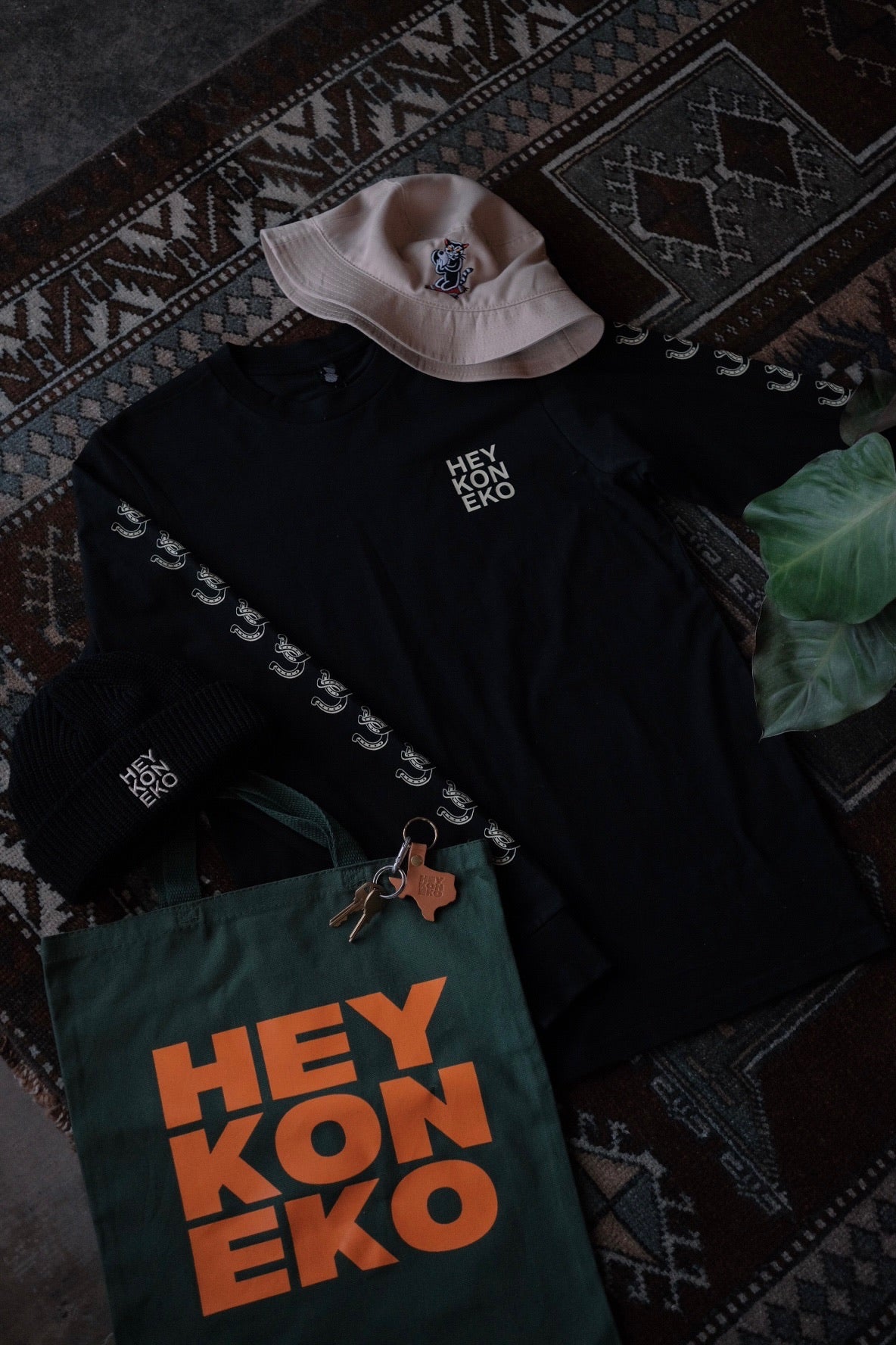 Hey Koneko Long Sleeve Tee