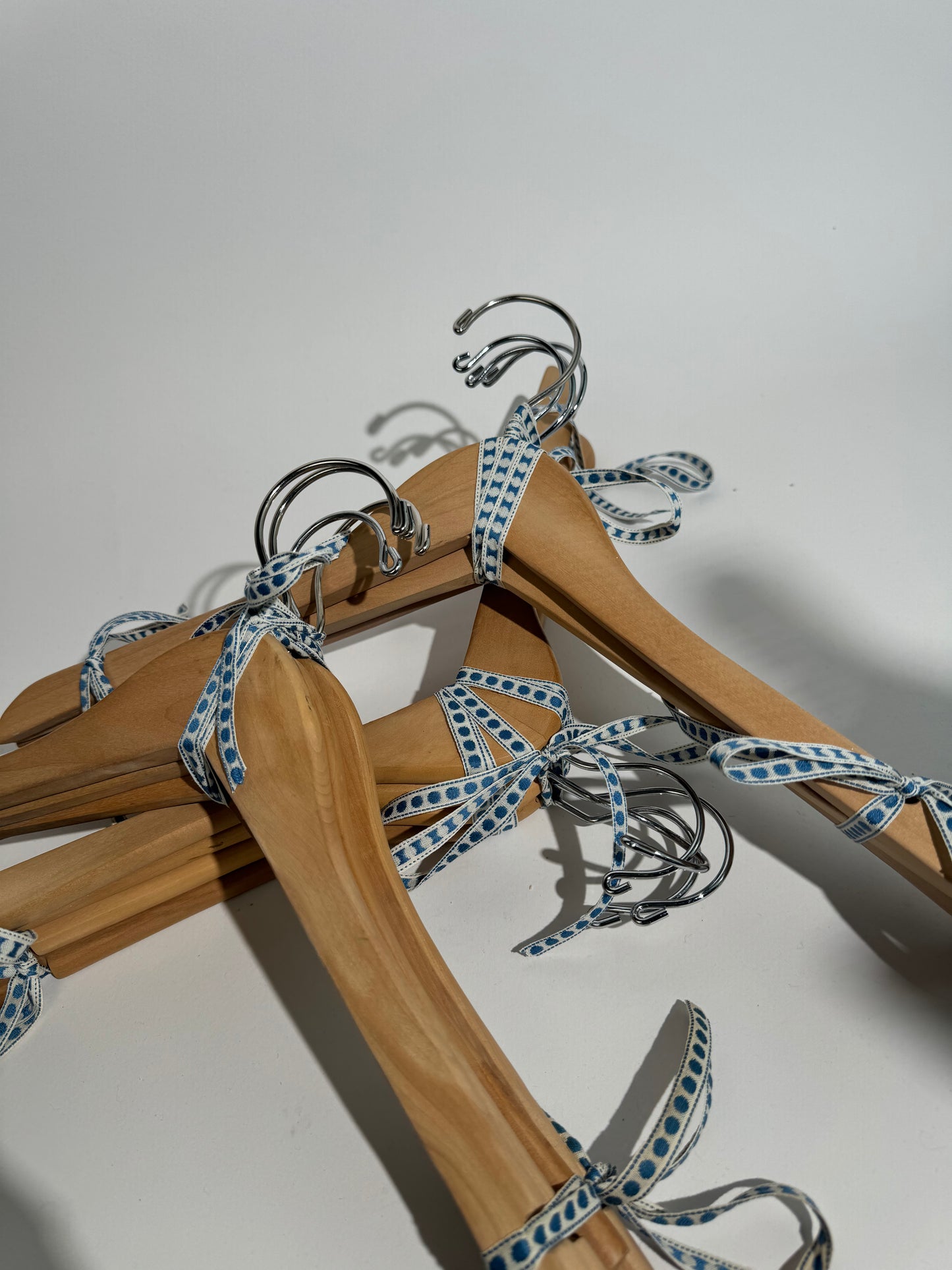 Basic Vintage Hangers