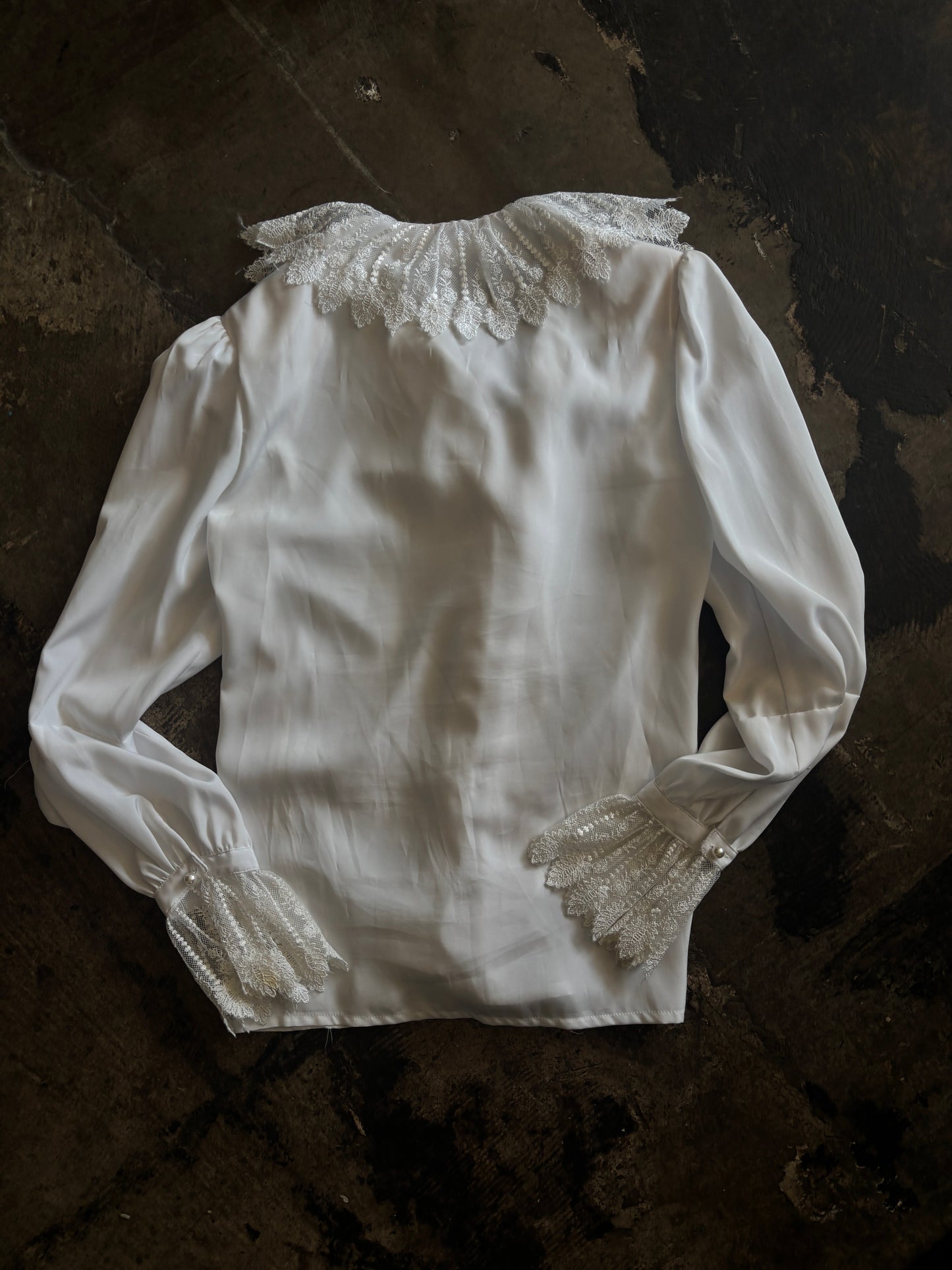 Minang White Lace Detail Blouse