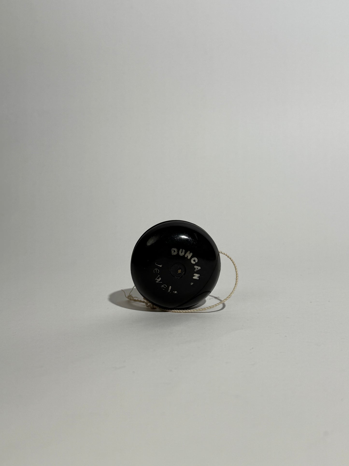 Duncan Jewel Black Yo-yo