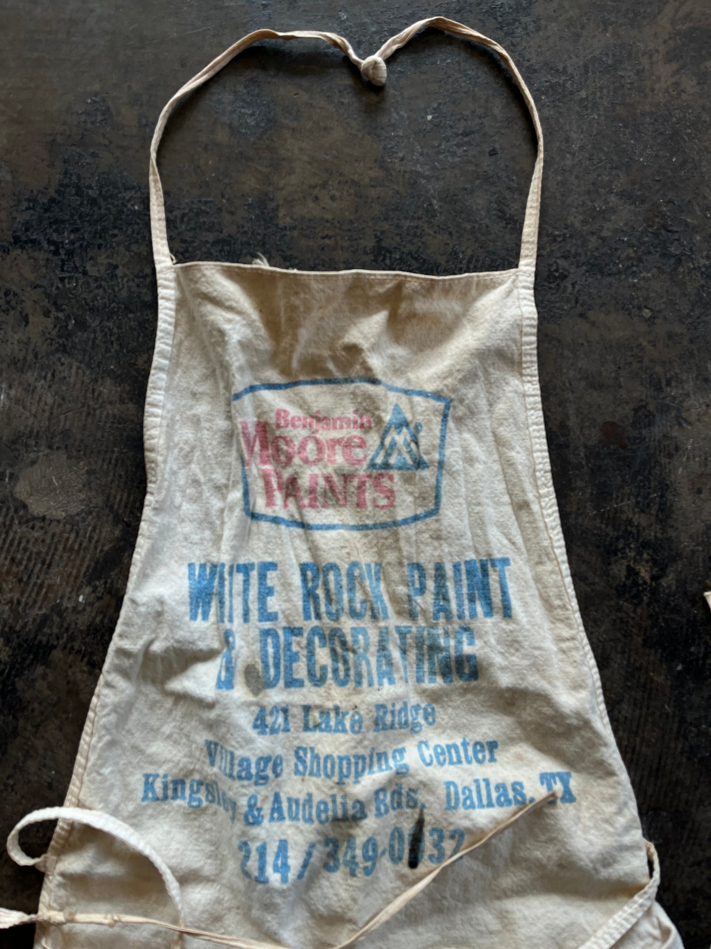 Small Benjamin Moore Canvas Apron