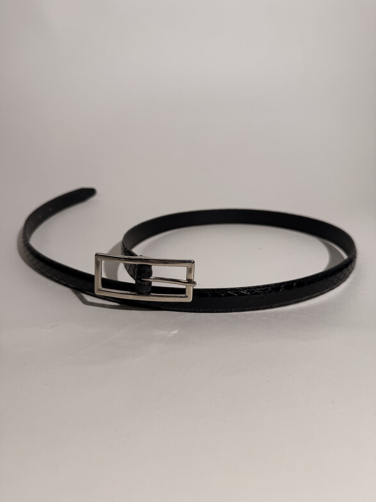 Ellen Tracy Snake Print Black Leather Belt