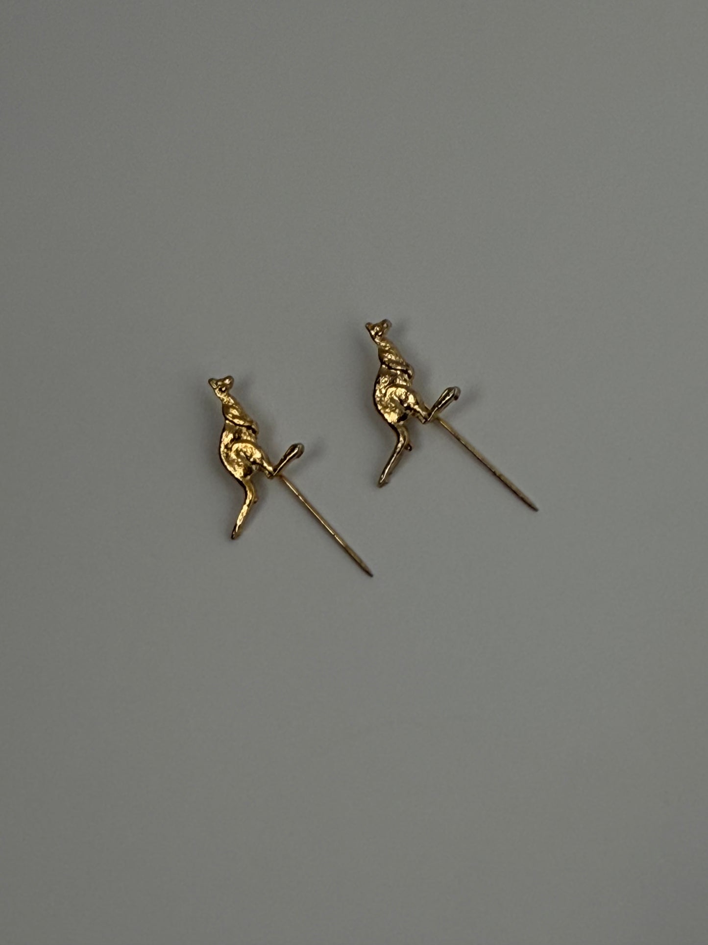 Kangaroo Hat Pin
