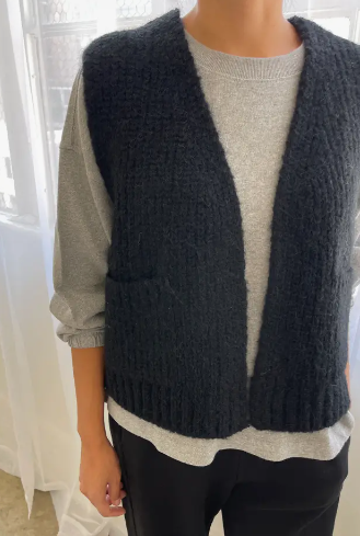 Alpaca Grandpa Vest Black