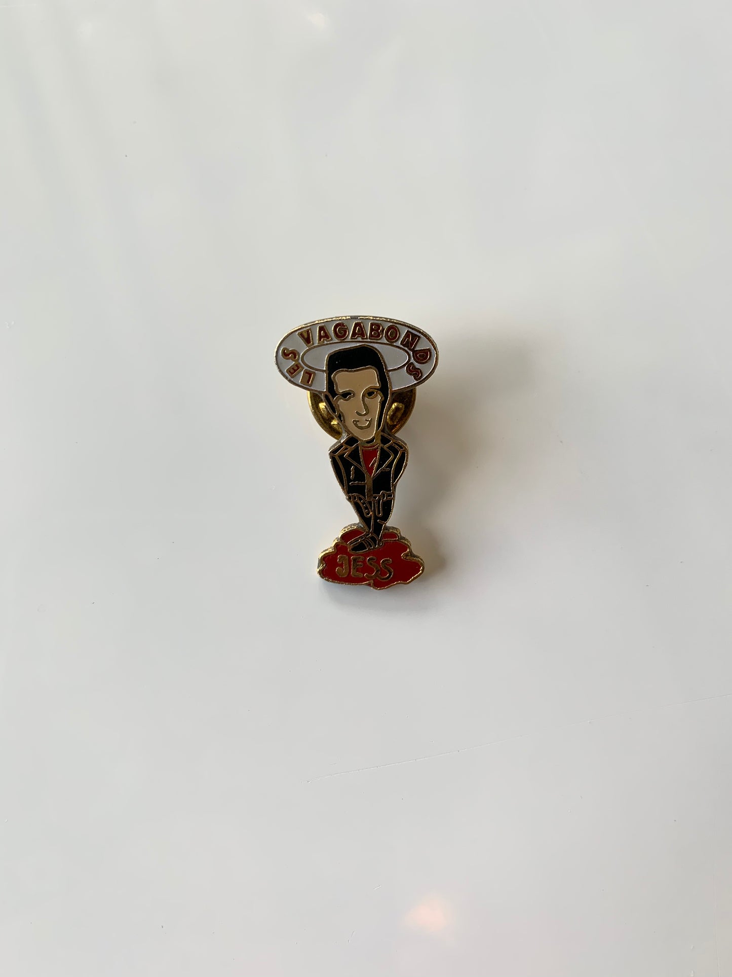 Les Vagabonds Pin
