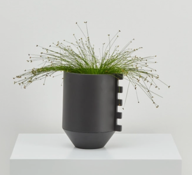 Zip Feature Planter