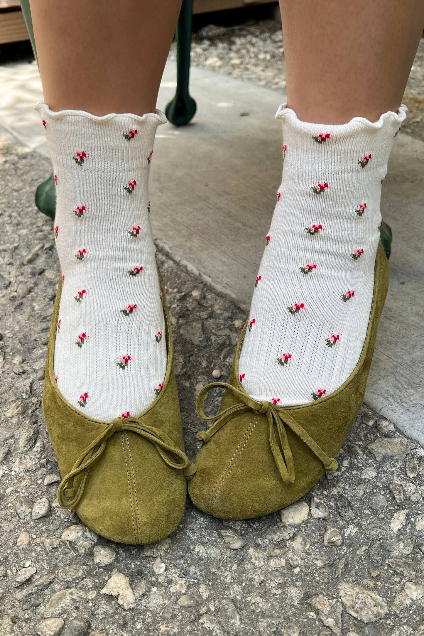 Petal Ruffled Hugger Crew Socks