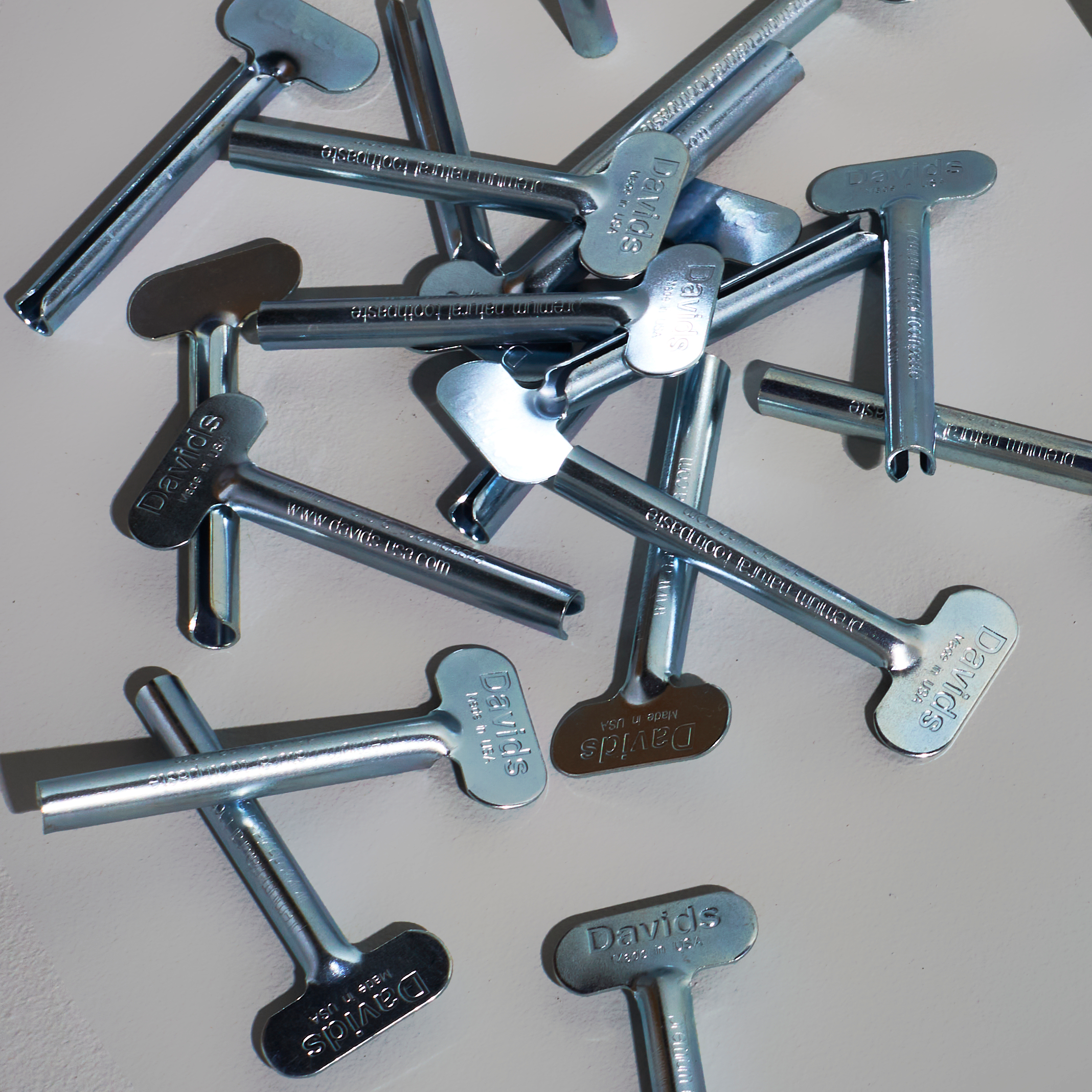 Tube Keys – hēy konēko