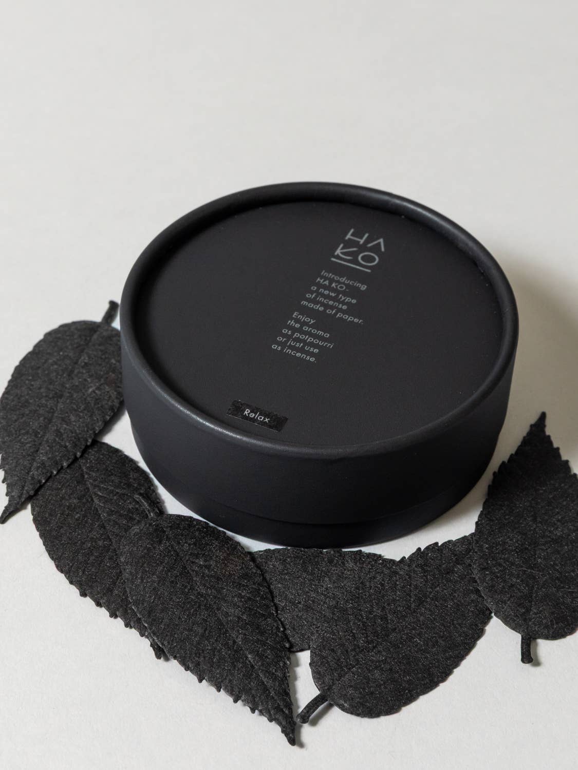 HA KO Paper Incense - Black No. 01 Relax, Set of 6