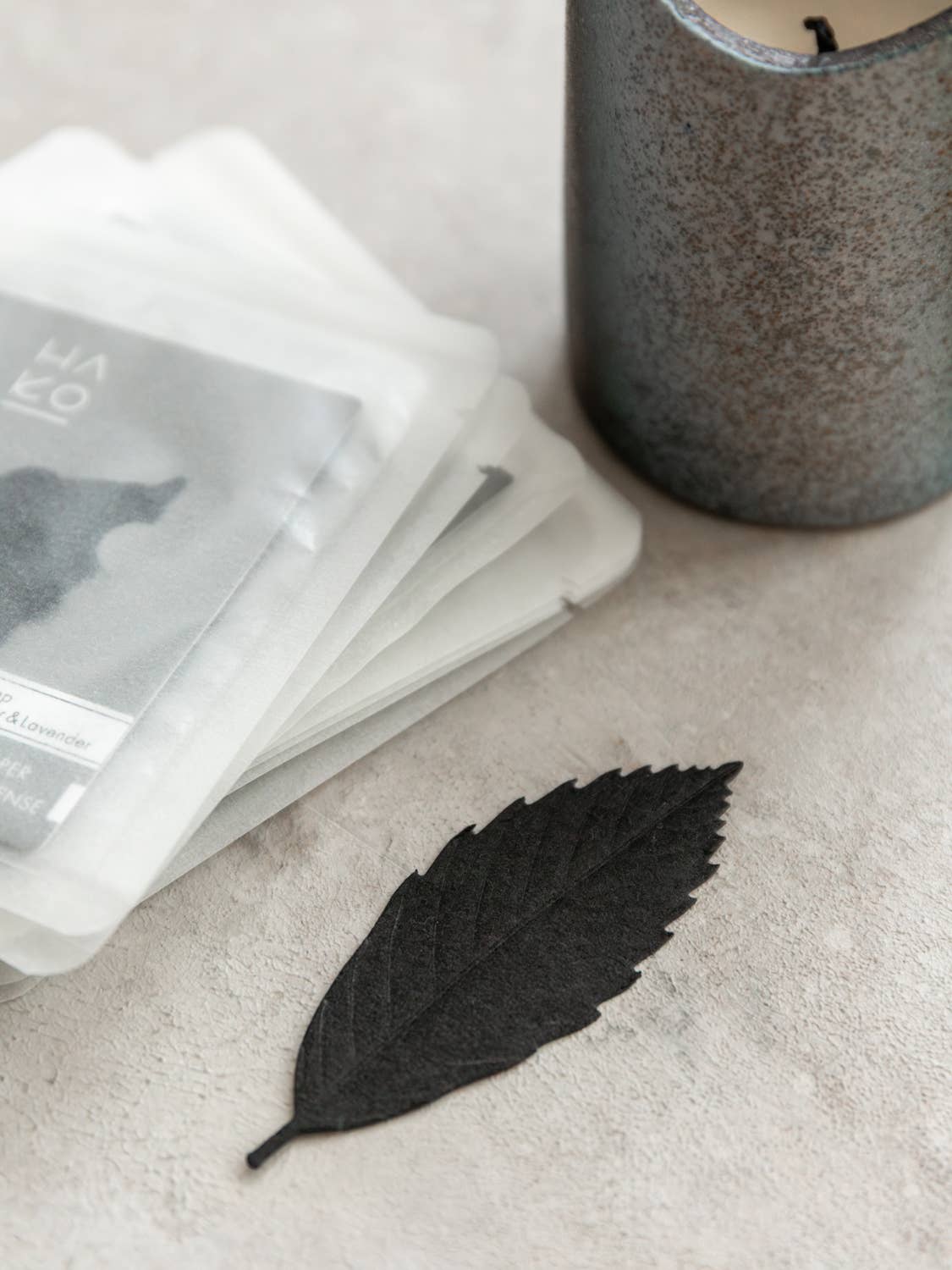 HA KO Paper Incense - Black No. 02 Focus, Set of 6
