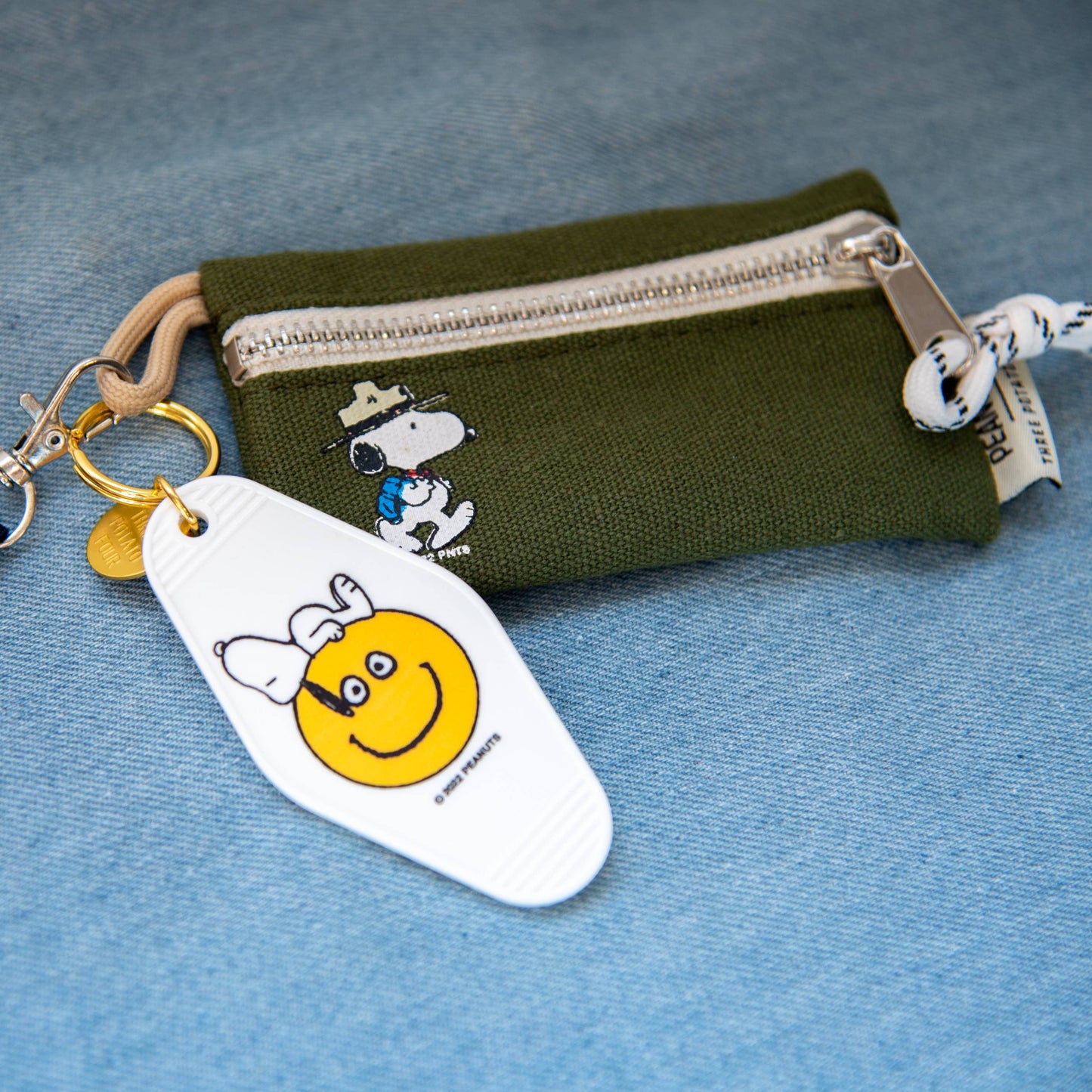 Snoopy Smiley Key Tag