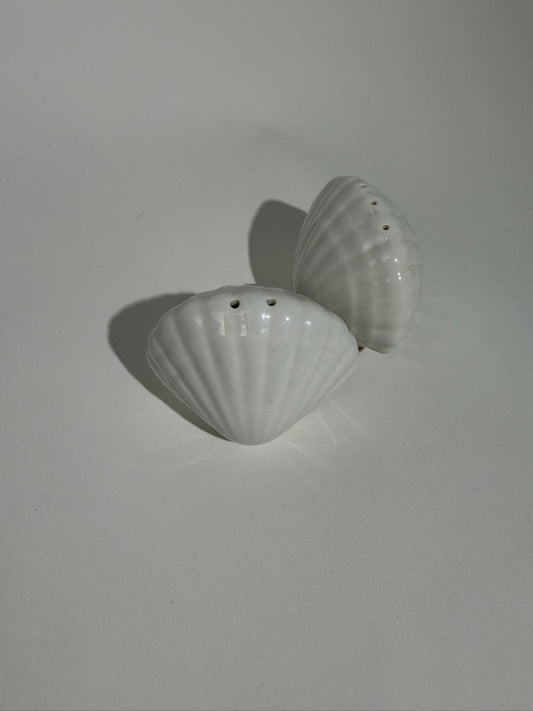 White Seashell S + P Shakers