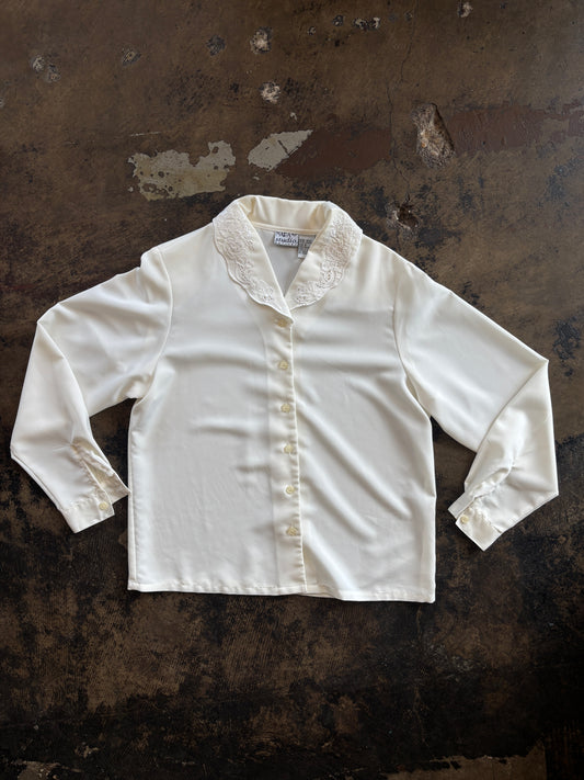 Floral Embroidered Collar Blouse