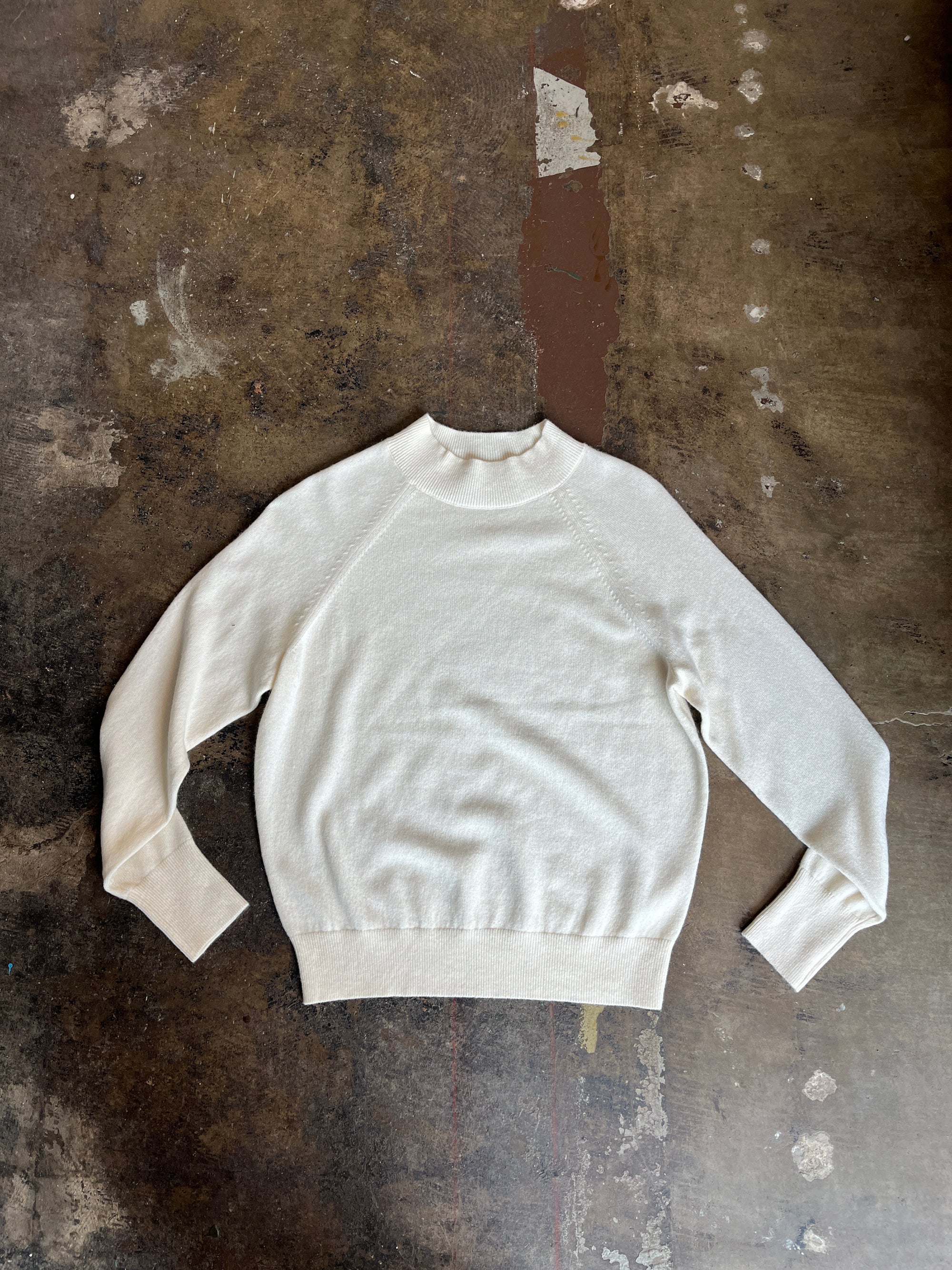 Everlane Cream Mock Neck Cashmere Sweater