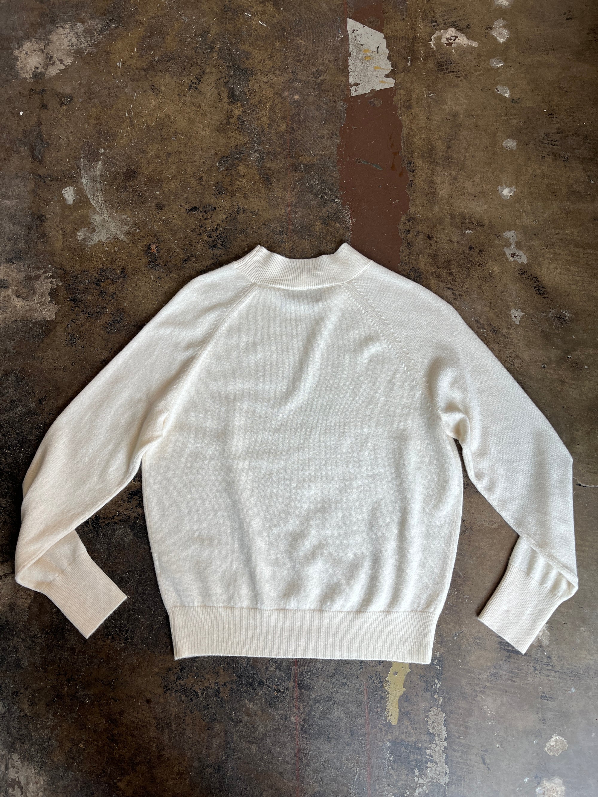 Everlane Cream Mock Neck Cashmere Sweater