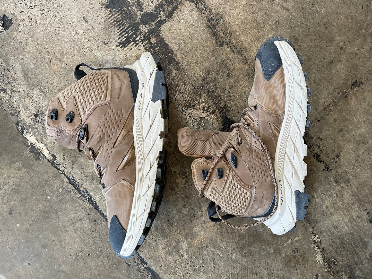 Brown Hoka Vibram Hiking Boots