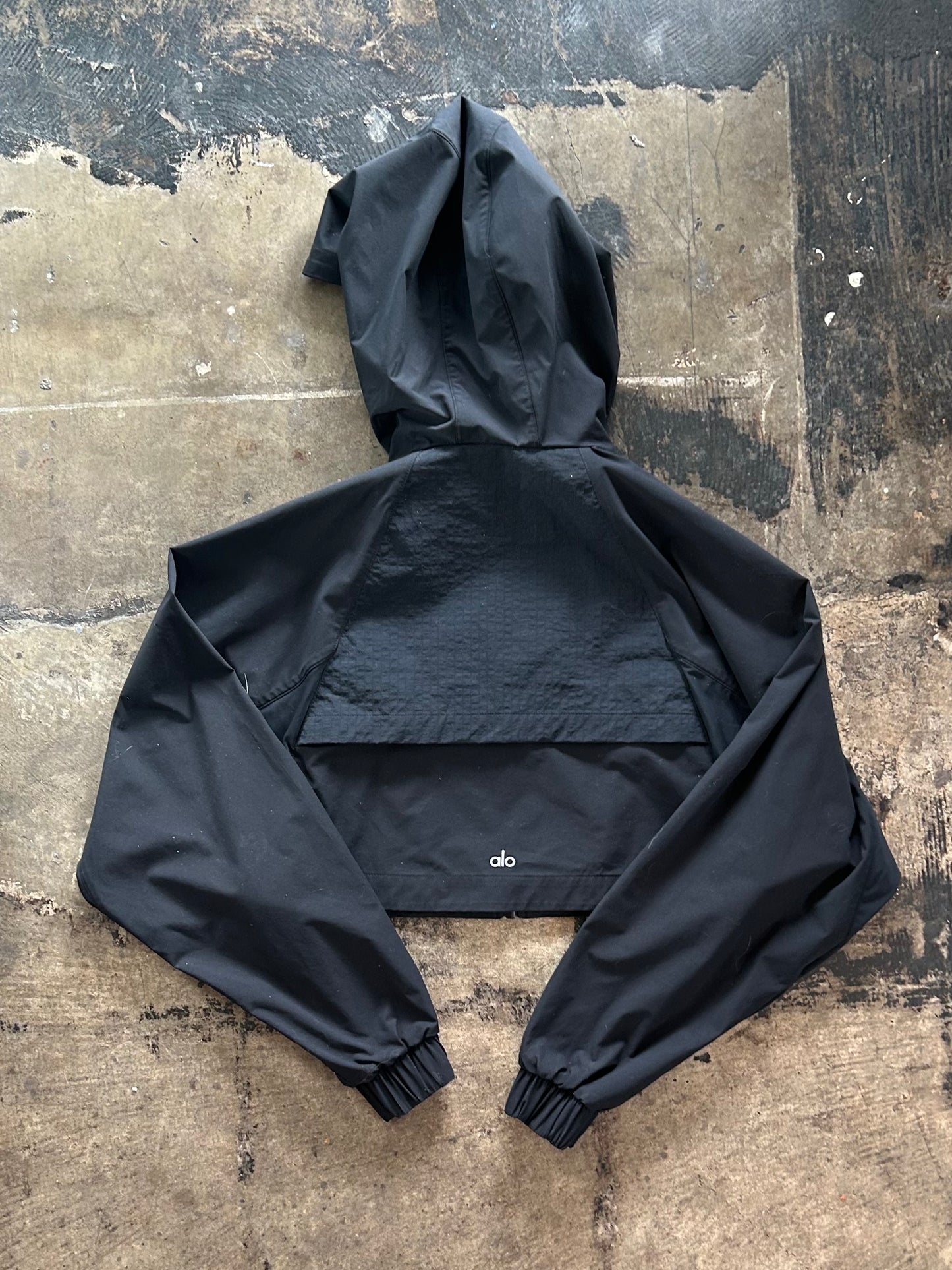 Black Alo Crop Zip Windbreaker