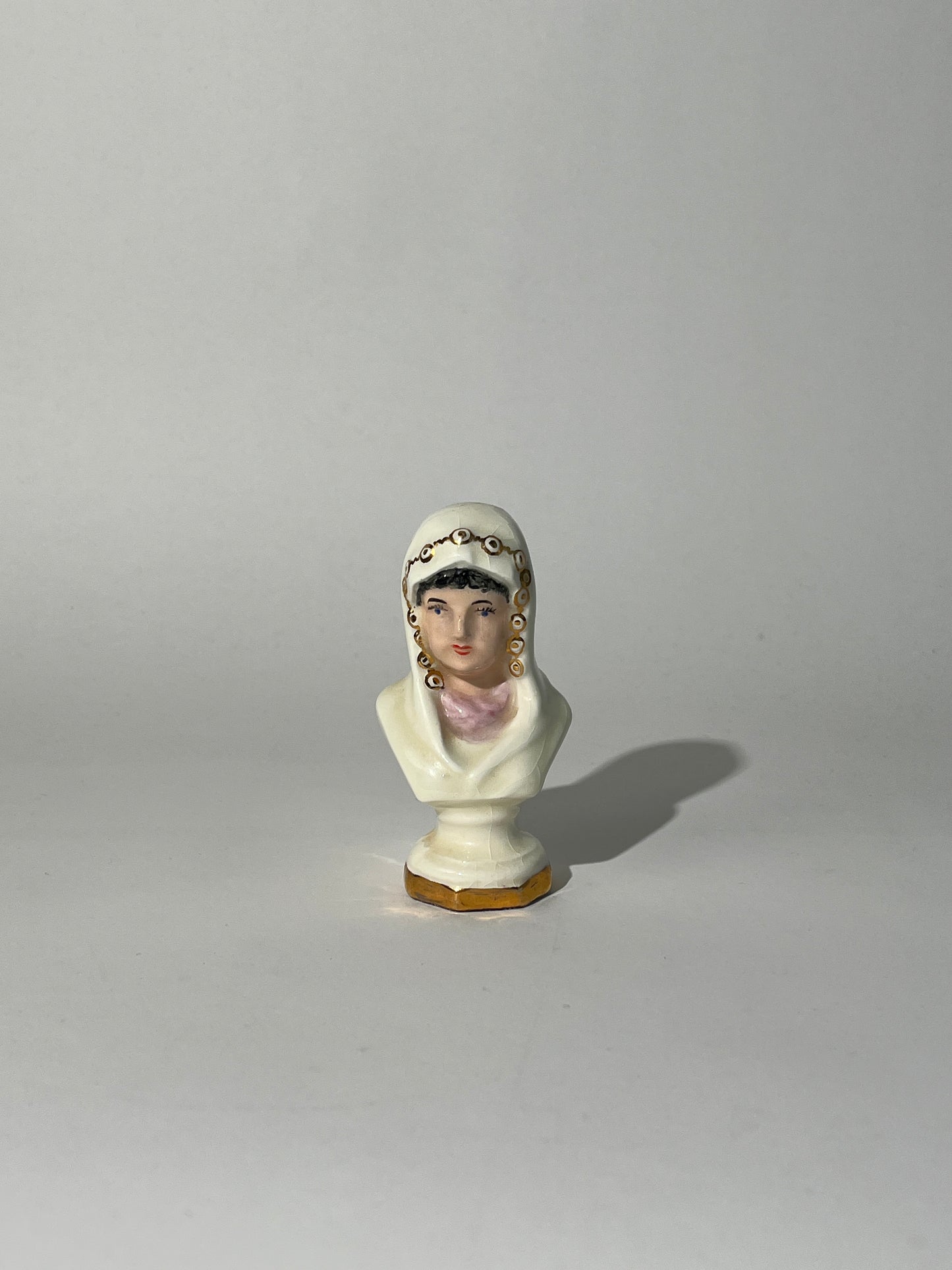 Gold Trim Lady Bust