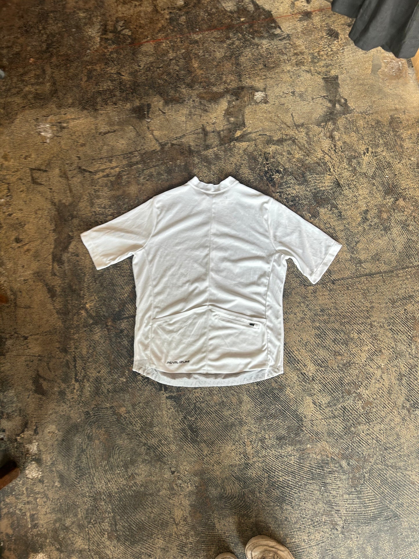 White Pearl Izumi Full Zip Cycling Shirt