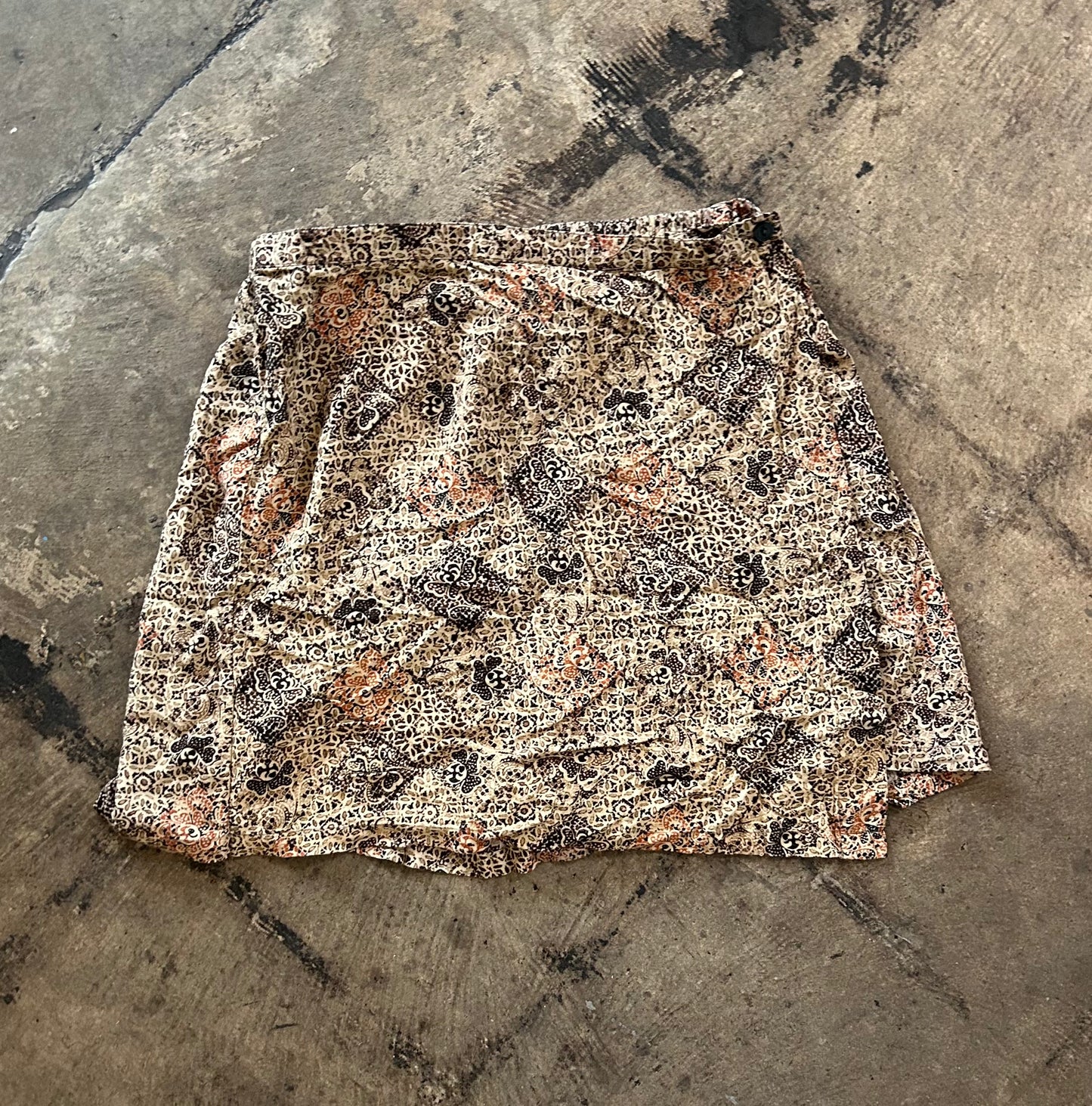 Kathie Lee Woman Brown Patterned Skort