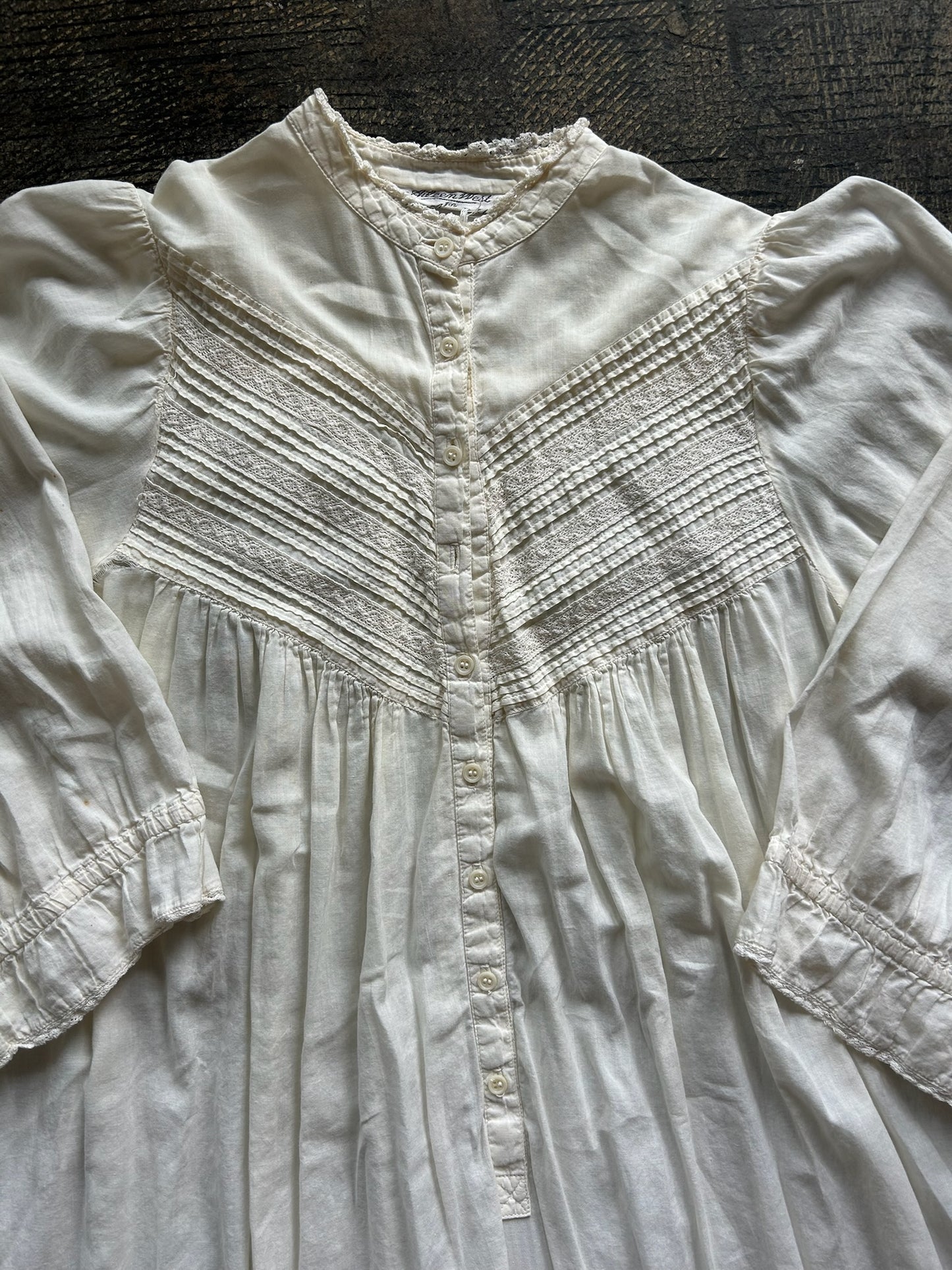 White 3/4 Sleeve Nightgown
