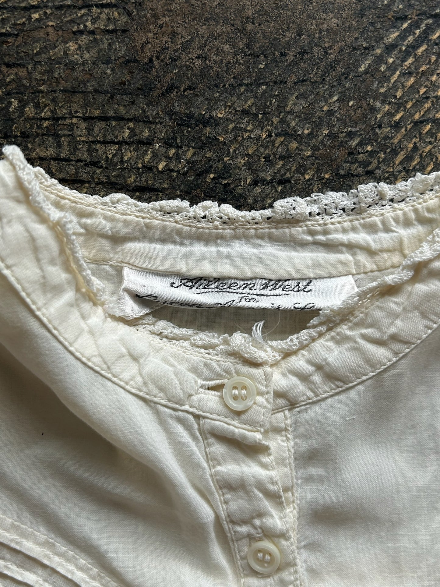 White 3/4 Sleeve Nightgown
