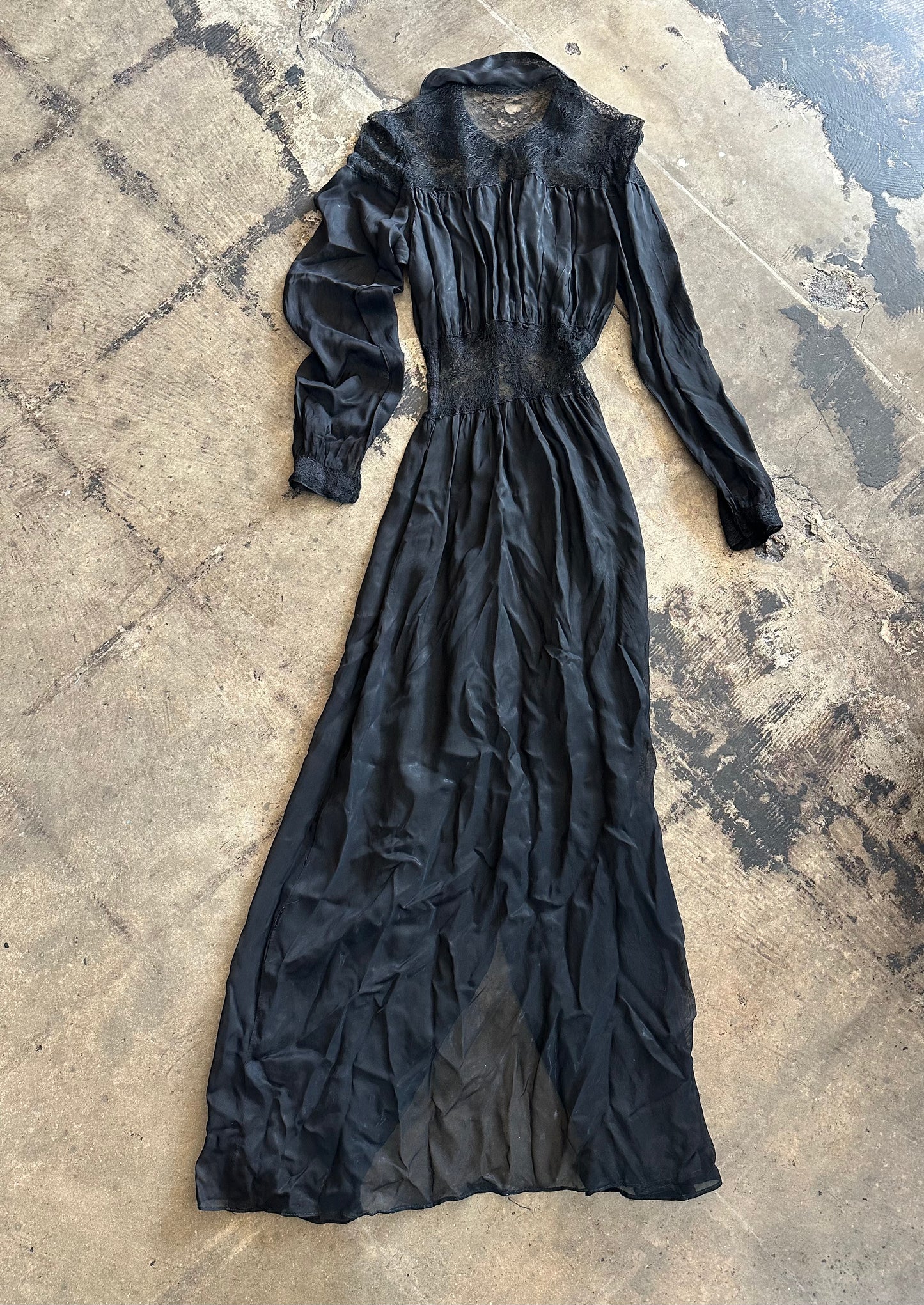 Black Lace Trim Nightie Cover