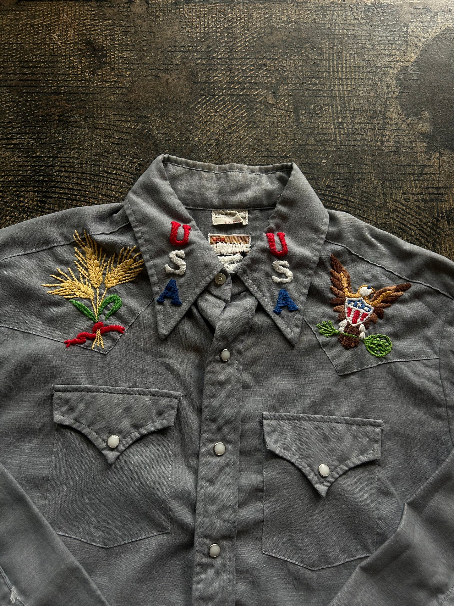 USA Embroidered Pearl Snap