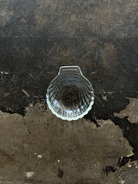 Pyrex Sea Shell Glass Dish