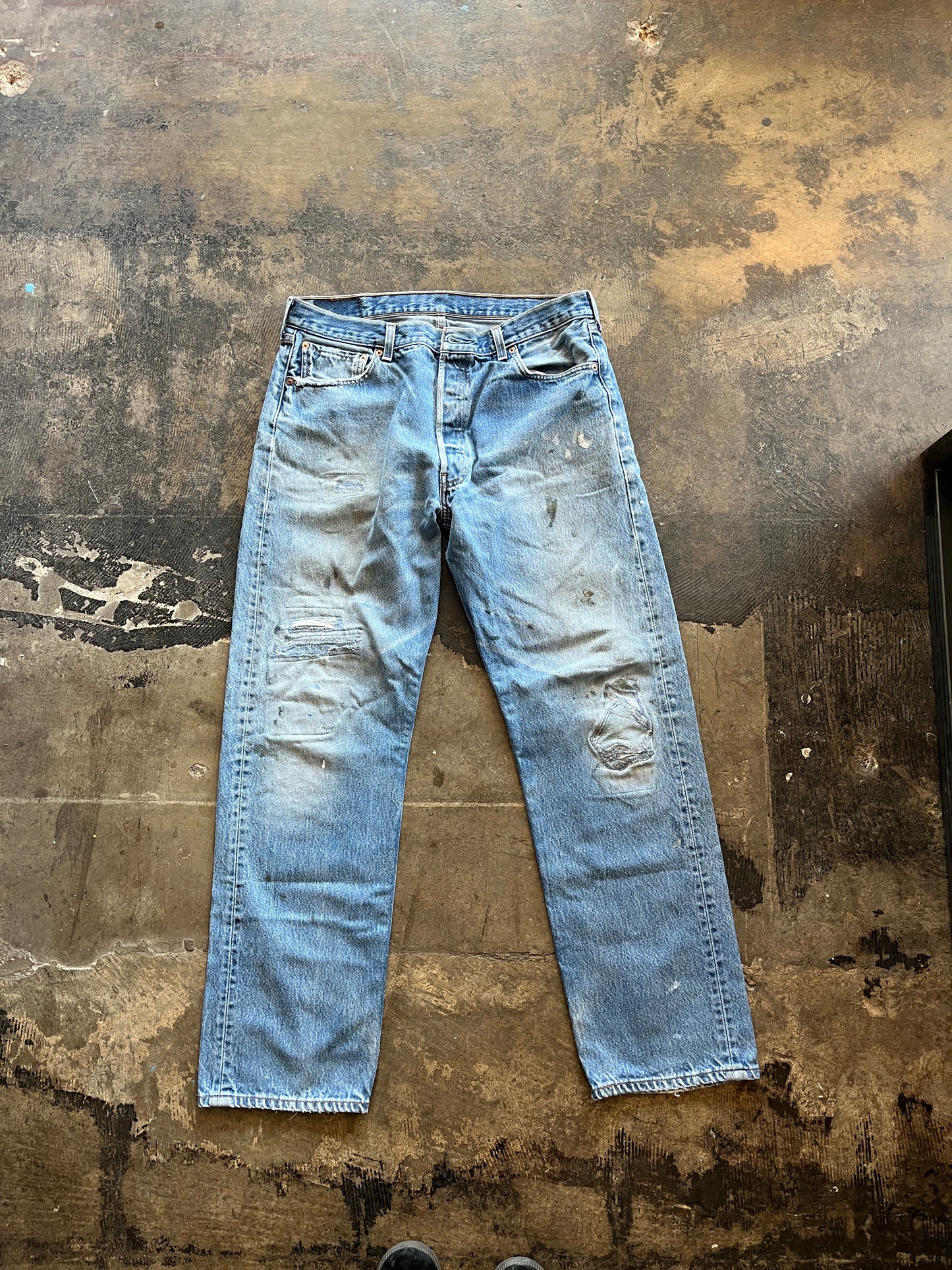 Distressed Levi 501 Jeans