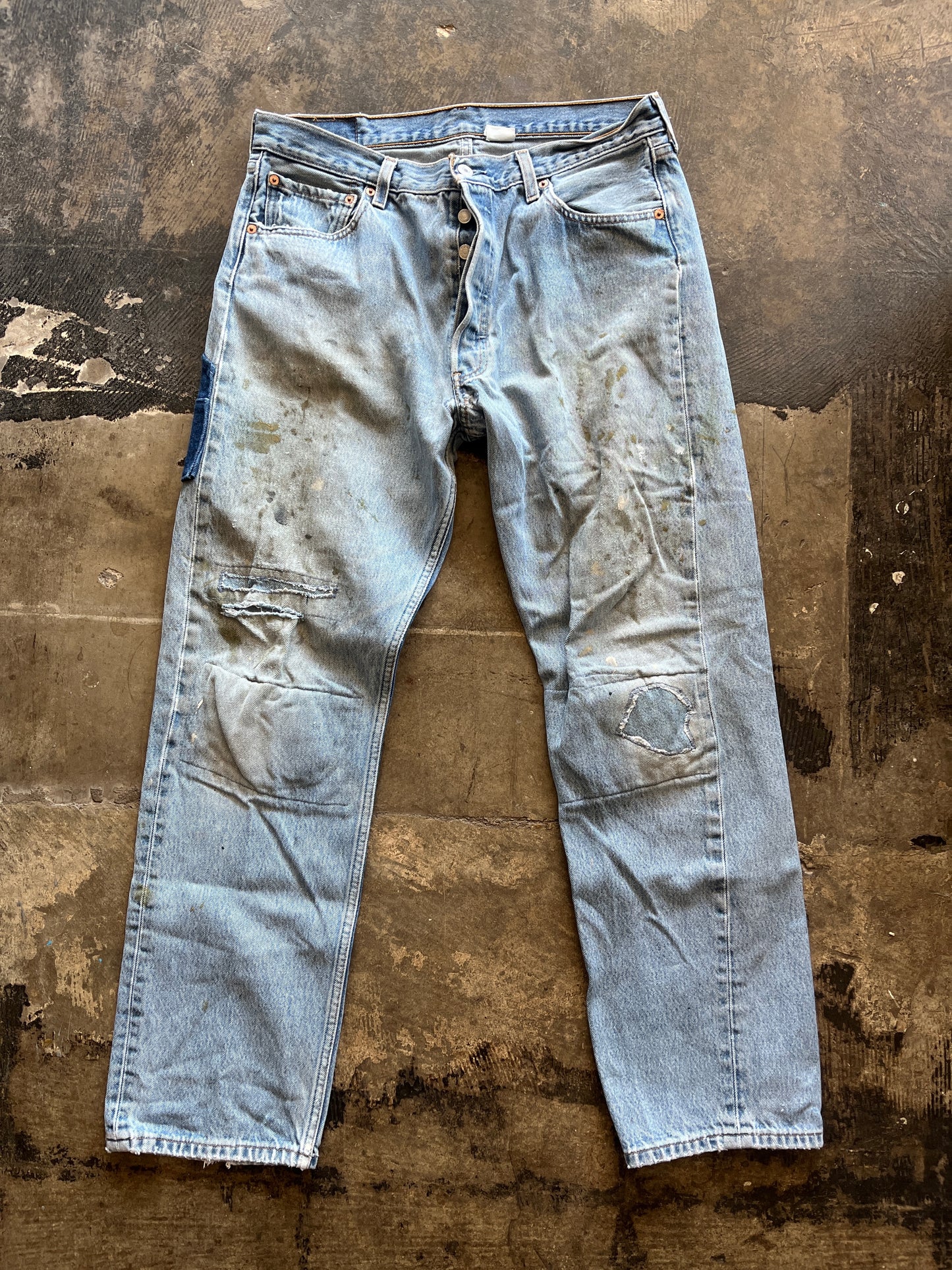 Distressed Levi 501 Jeans