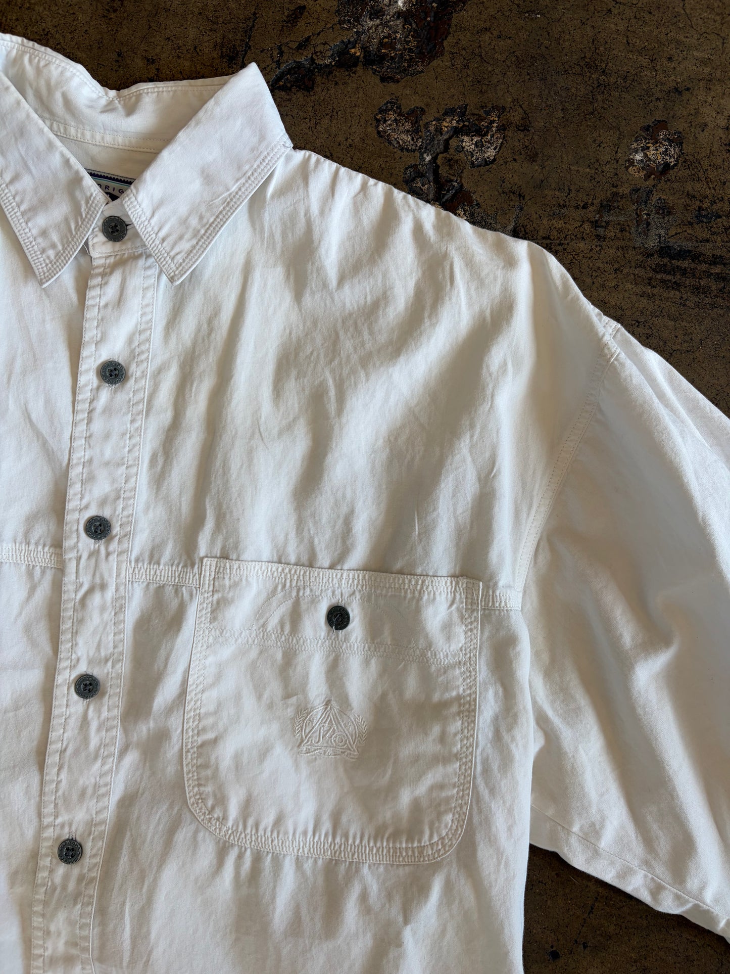 White Arizona Jean Co. Short Sleeve Button Up