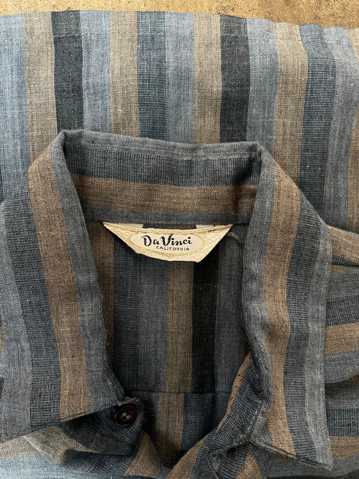 Da Vinci California Navy Blue + Gray Button Striped Long Sleeve Down