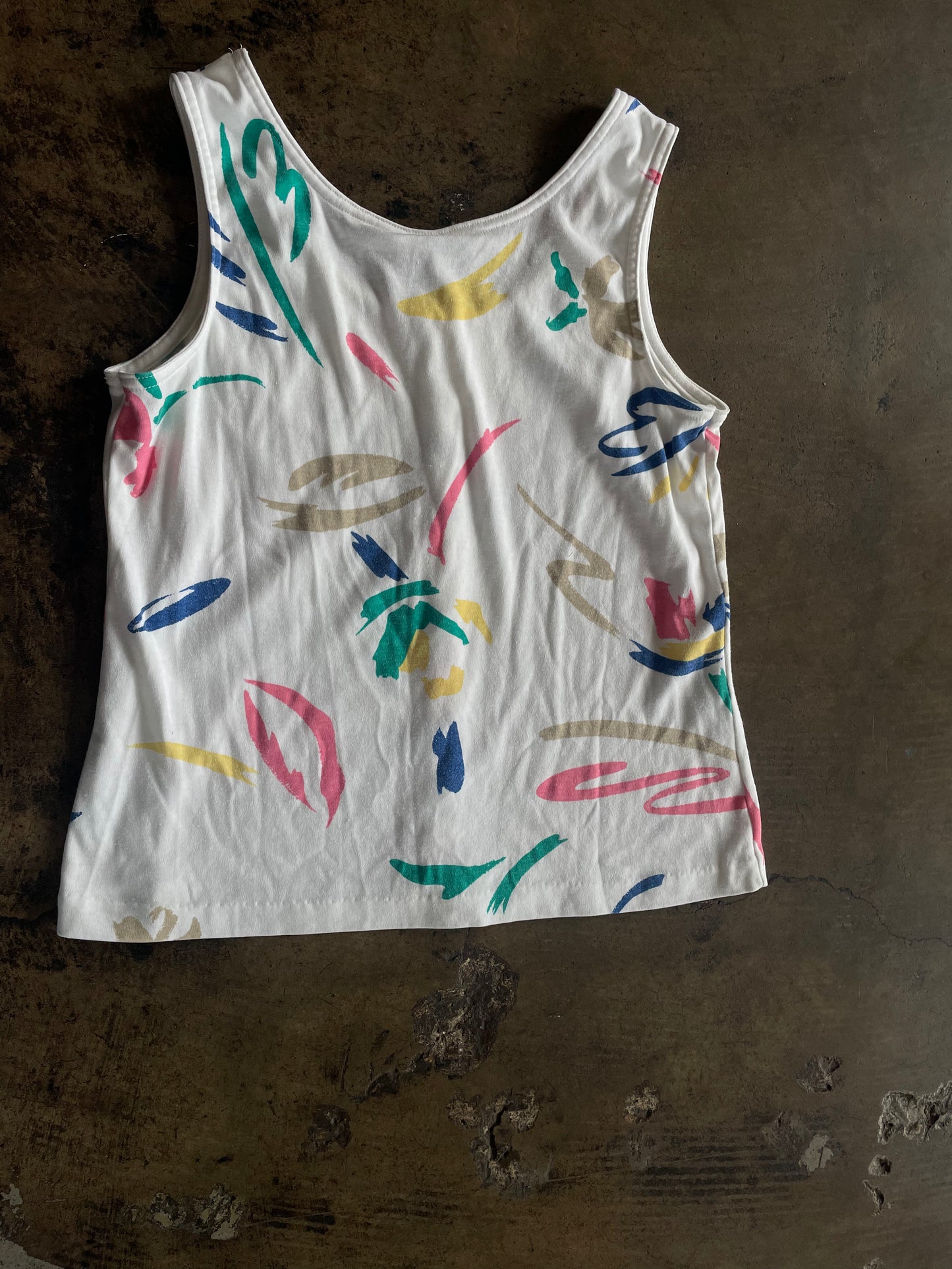 Abstract Button Front Tank