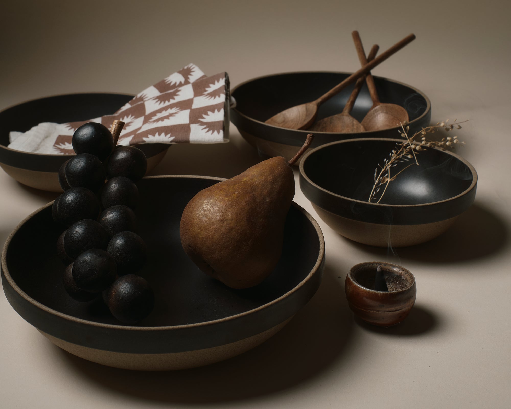Hasami Porcelain Round Bowl - Medium