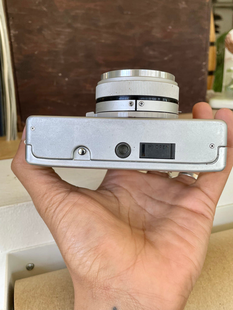 Vintage Canon Canonet 28 Camera