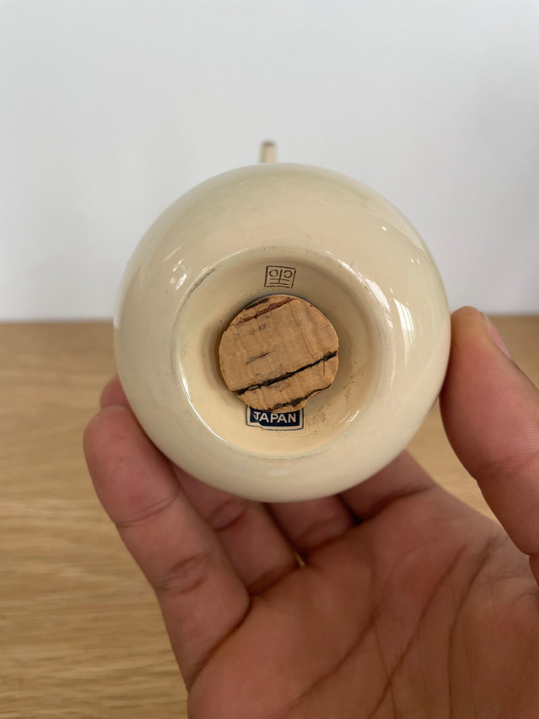 Set of 2 Cream Japanese Salt & Pepper Shakers