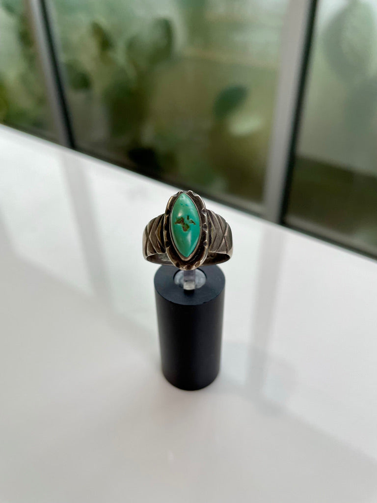Vintage Navajo Turquoise Ring 01