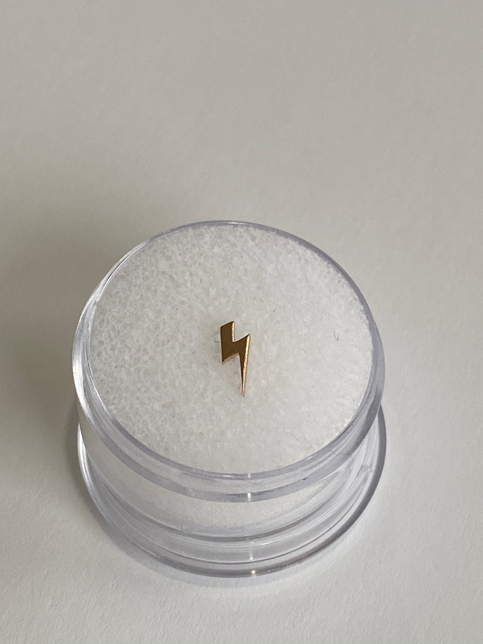 Anatometal 18k Gold Lightning Bolt