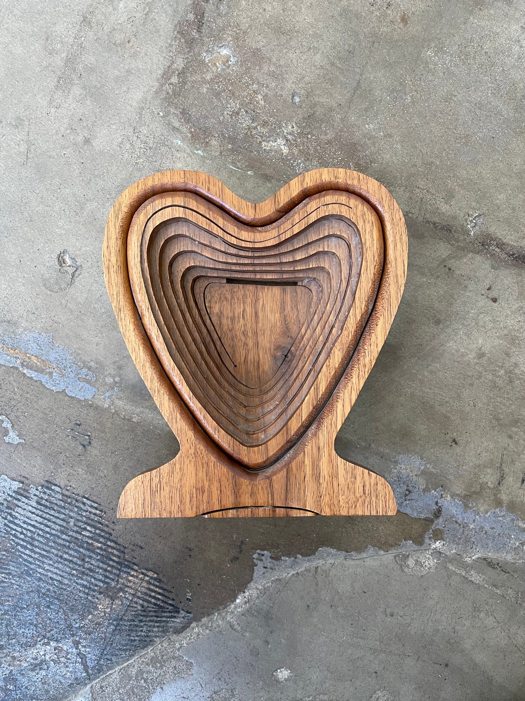 Wooden Collapsible Heart Shaped Basket