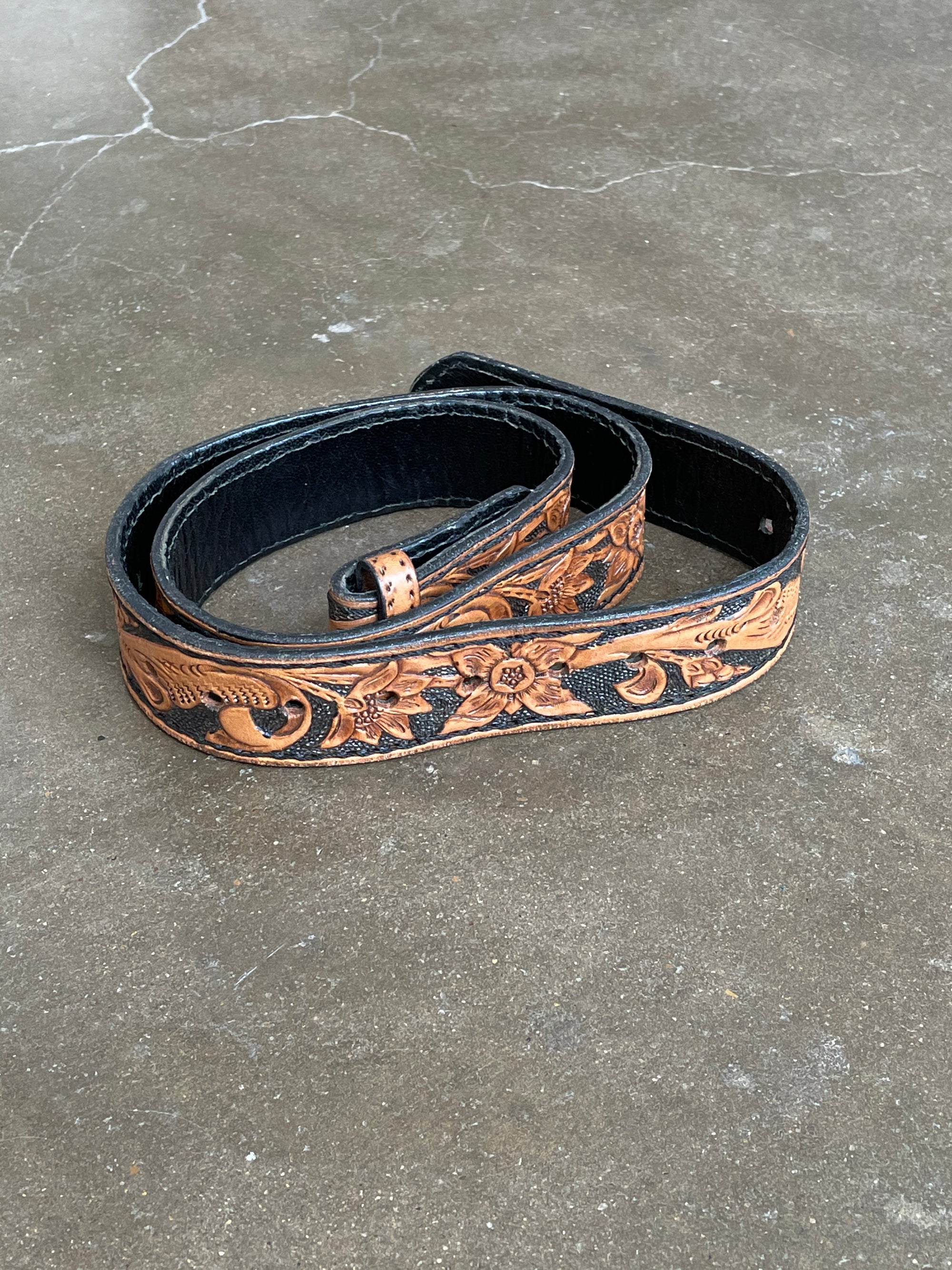 Vintage Floral Leather Belt