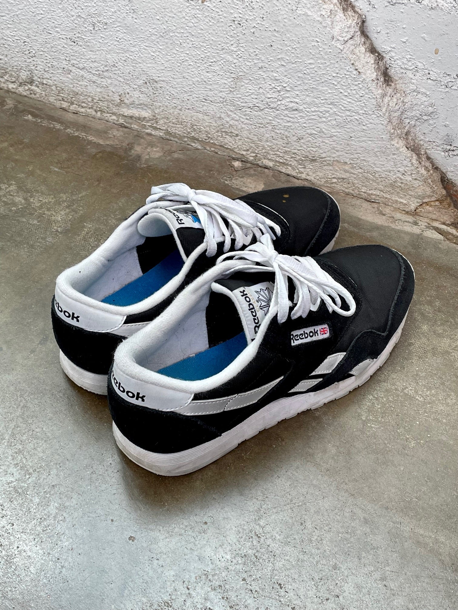 Reebok Classic Nylon Black & White Sneaker (Blue Insole)