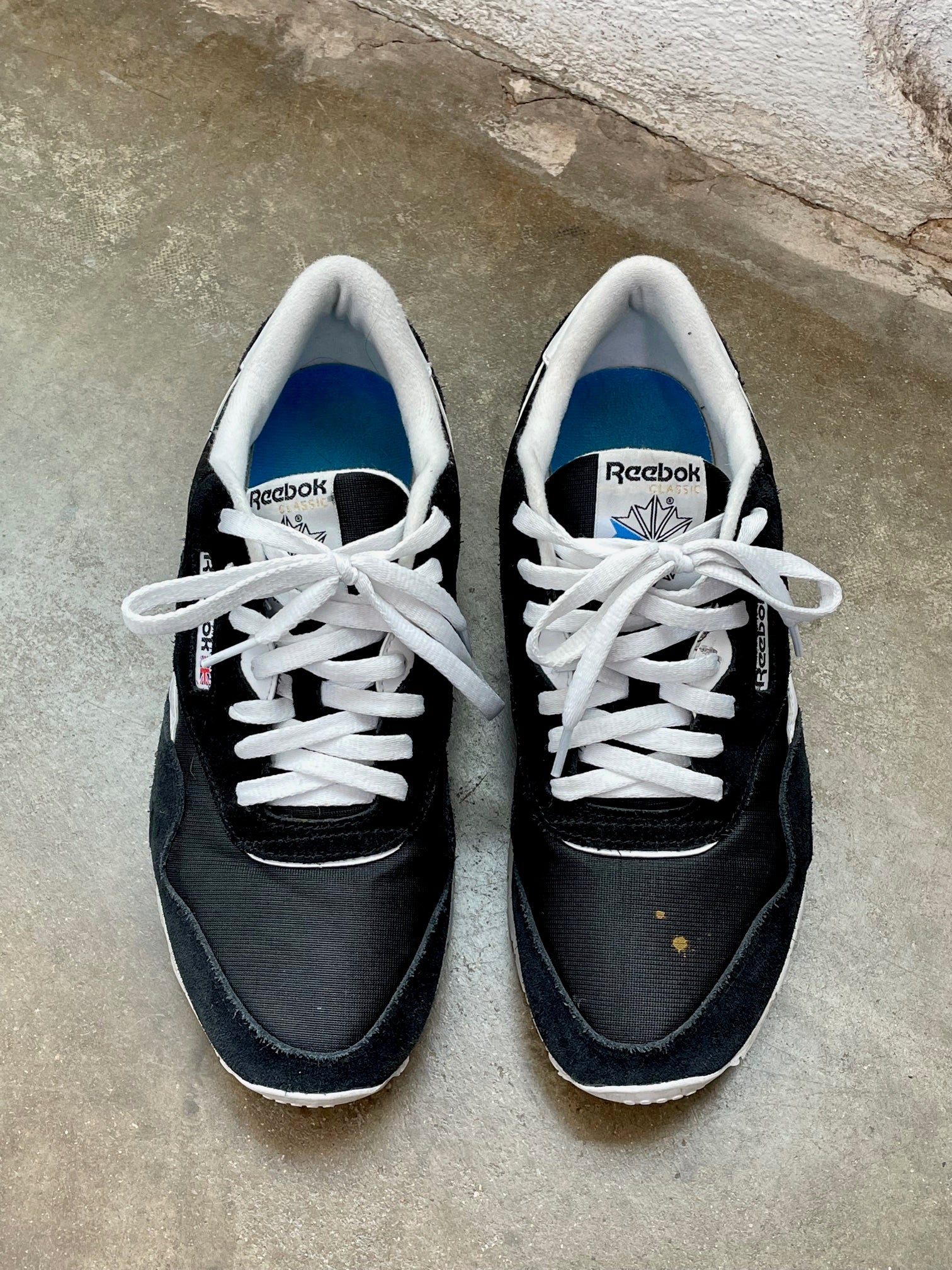 Reebok Classic Nylon Black & White Sneaker (Blue Insole)