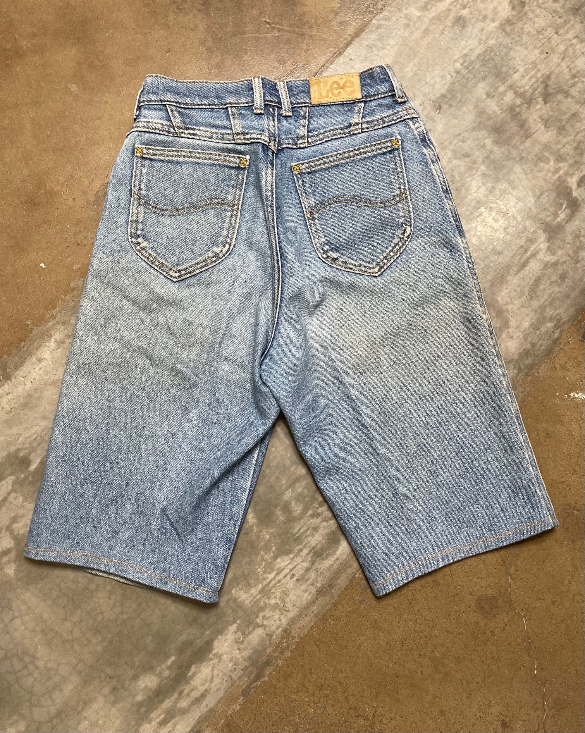 Vintage Women's Lee Denim Bermuda Shorts (Size 8)
