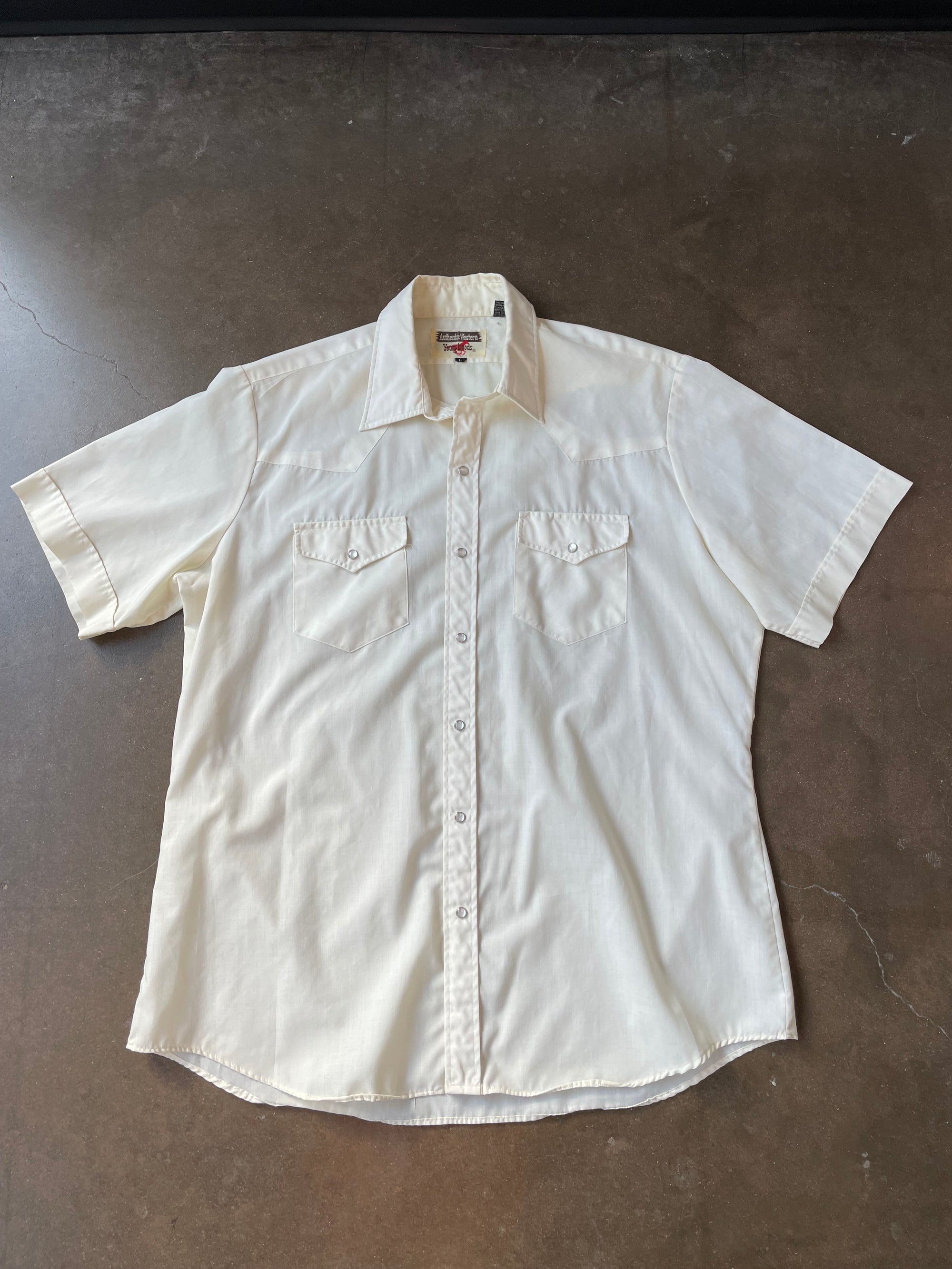 Vintage Cream Short Sleeve Pearl Snap