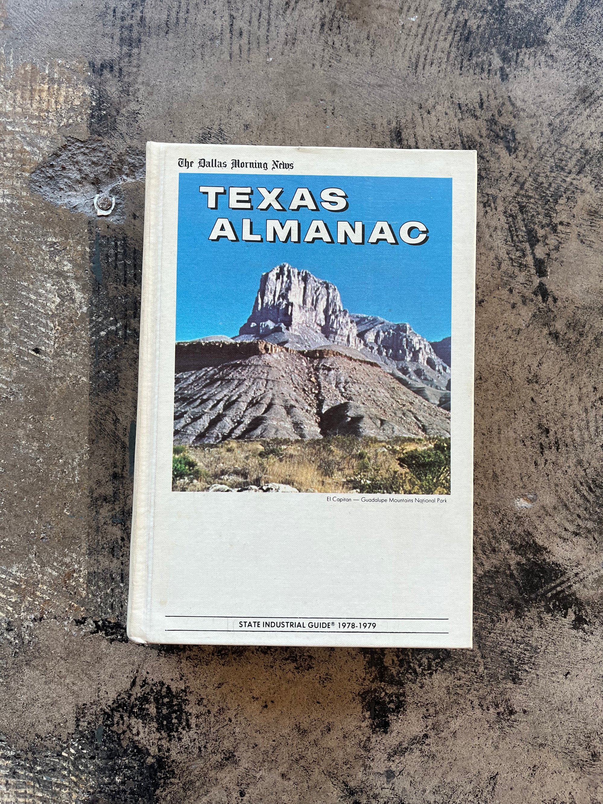 "Dallas Morning News Texas Almanac" Book